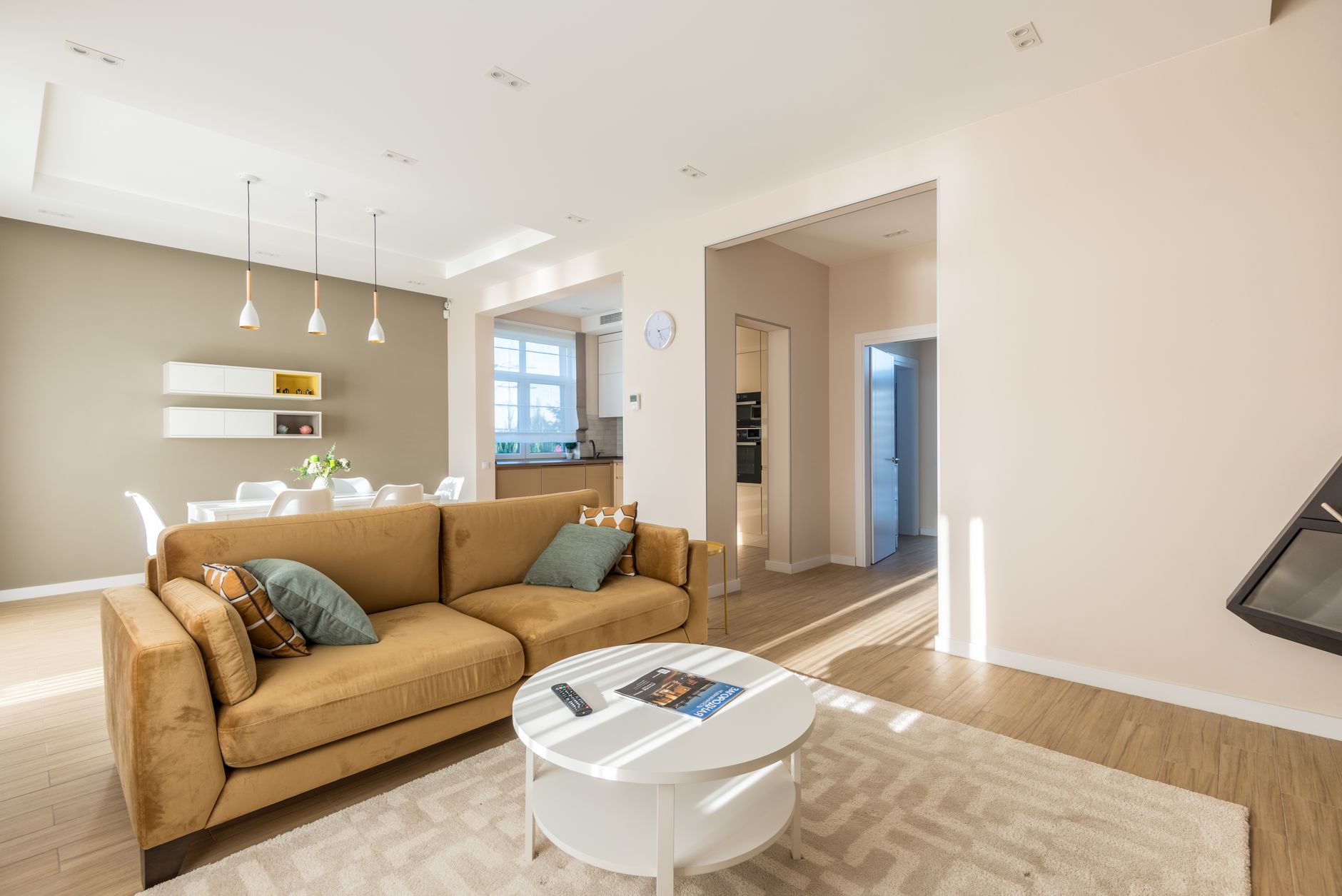 Airbnb and Short-Term Rental Clean